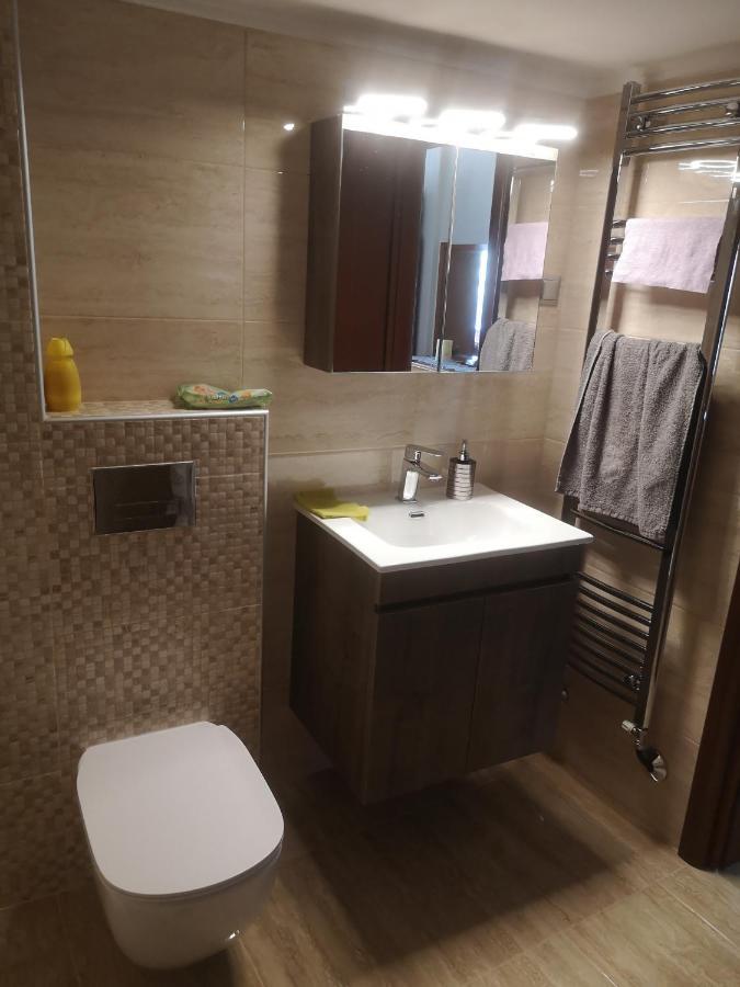 Comfortable Apartment In Kato Toumpa Thessaloniki Exterior photo