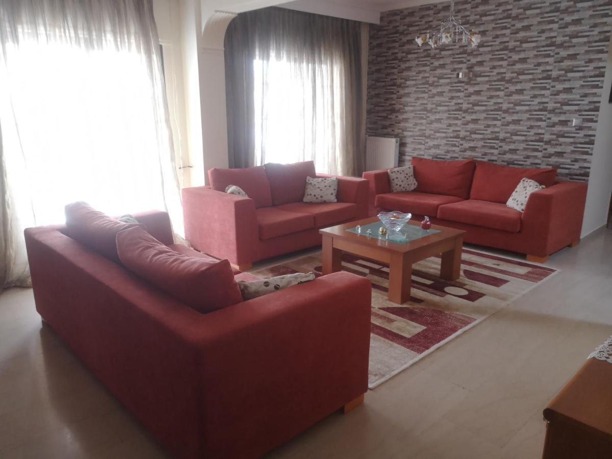 Comfortable Apartment In Kato Toumpa Thessaloniki Exterior photo