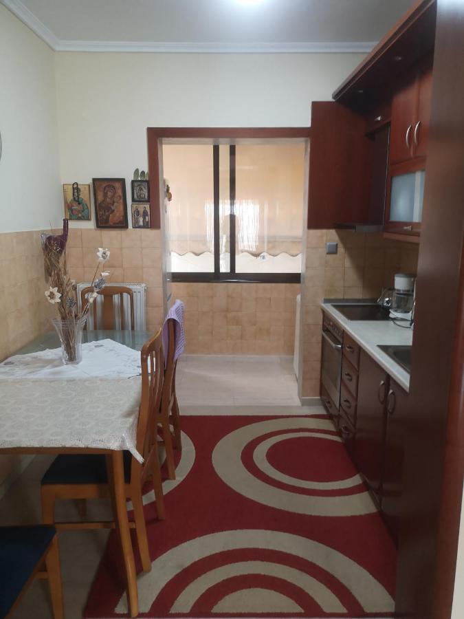 Comfortable Apartment In Kato Toumpa Thessaloniki Exterior photo